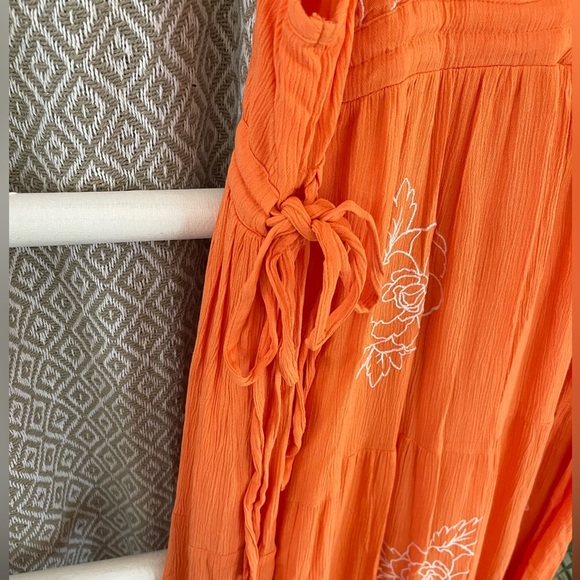 •Orange Dress• - Picture 4 of 4